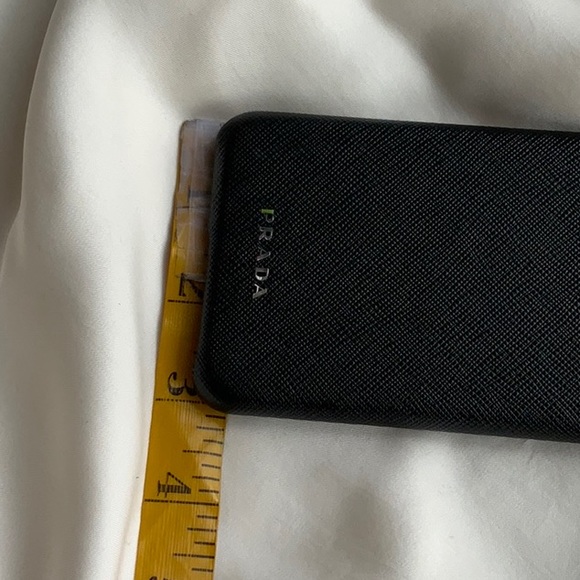 PRADA phone case - Picture 8 of 8